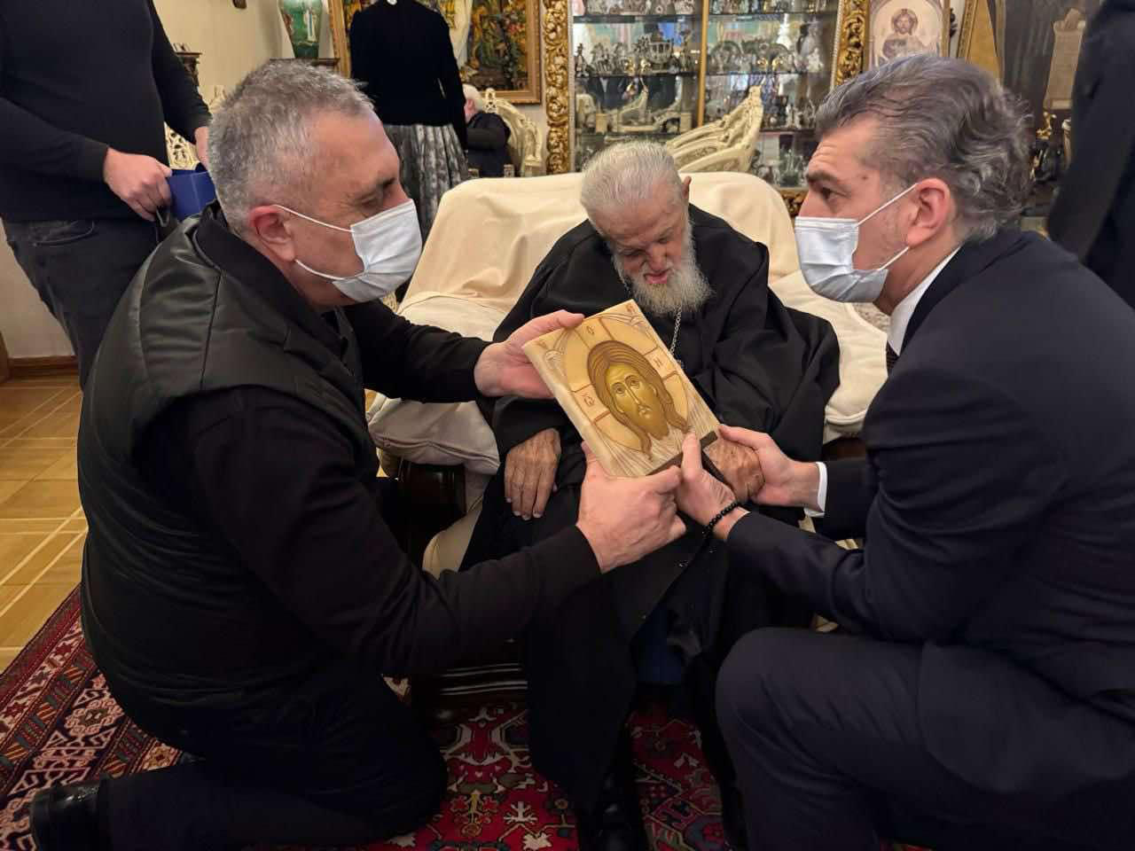 მიხეილ ყაველაშვილი ოჯახთან ერთად კათოლიკოს-პატრიარქს, ილია მეორეს ეწვია