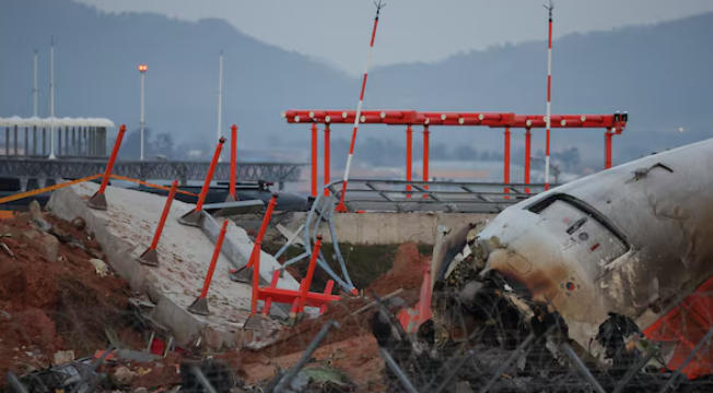 Reuters - სამხრეთ კორეაში მომხდარი ავიაკატასტროფის გამოძიების ფარგლებში პოლიციამ აეროპორტსა და ავიაკომპანიაში ჩხრეკა ჩაატარა