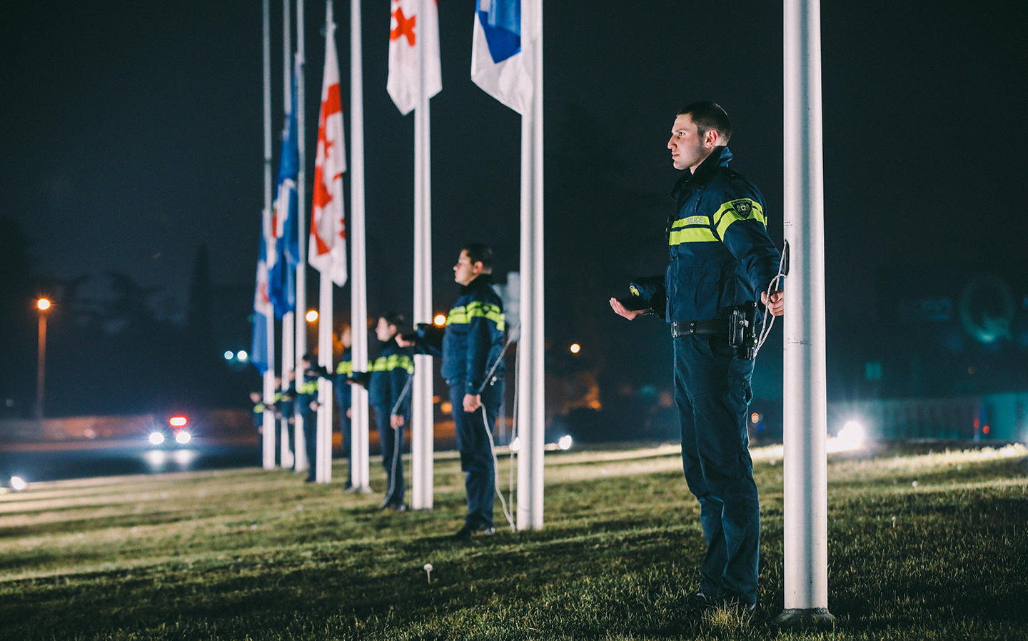 გლოვის დღესთან დაკავშირებით, საქართველოს მთელ ტერიტორიაზე სახელმწიფო დროშები დაეშვა