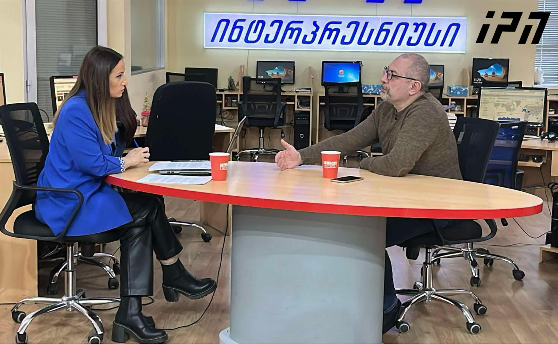 გიორგი რუხაძე - სანქციების მატარებელი დაძრულია, „ვედრო მანეთად“ დასანქცირდება ყველა, ვინც  ქვეყნის წინააღმდეგ გადაწყვეტს სვლას - უკვე შეგვიძლია ვთქვათ, რომ ბიძინა ივანიშვილი, როგორც ბიზნესმენი განულებულია, თუმცა პოლიტიკურად მაინც ცოცხალია