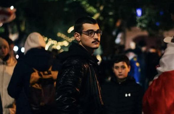 „ძლიერი საქართველო“ - ბათუმში ბიძინა ივანიშვილის კონტროლირებადი პოლიციის მიერ დაწყებული უკანონო ქმედებების ფარგლებში დაკავებულია „ძლიერი საქართველოს“ ახალგაზრდა ლიდერი ლუკა ნაცვლიშვილი