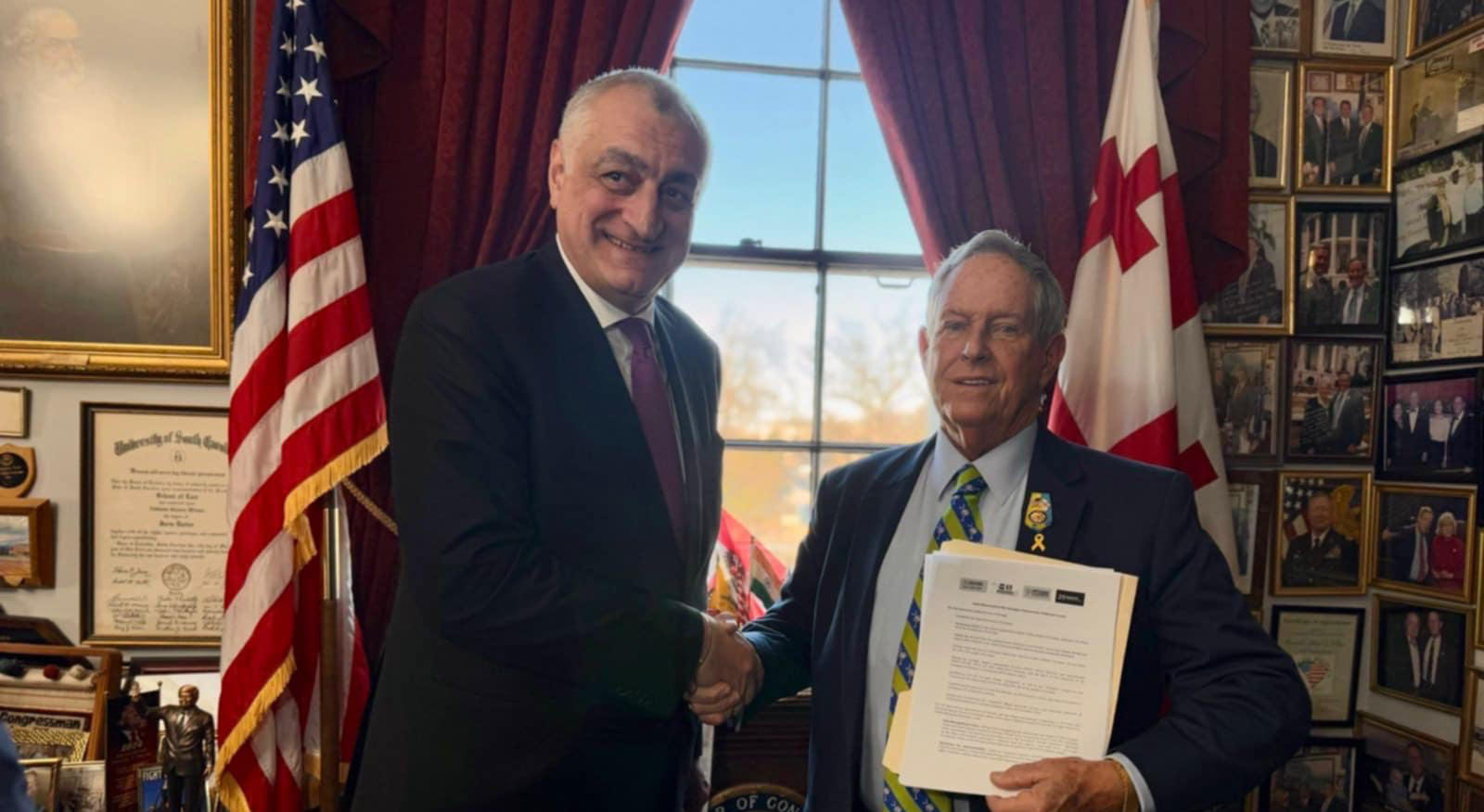 „ძლიერი საქართველოს“ ლიდერები კონგრესმენ ჯო უილსონს შეხვდნენ