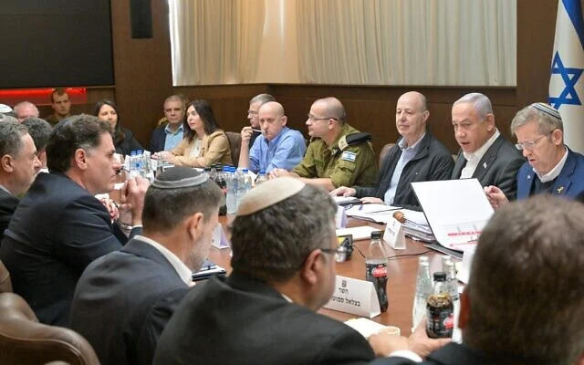 The Times of Israel - ისრაელის მთავრობამ ღაზაში ცეცხლის შეწყვეტისა და მძევლების გათავისუფლების შესახებ შეთანხმებას მხარი დაუჭირა
