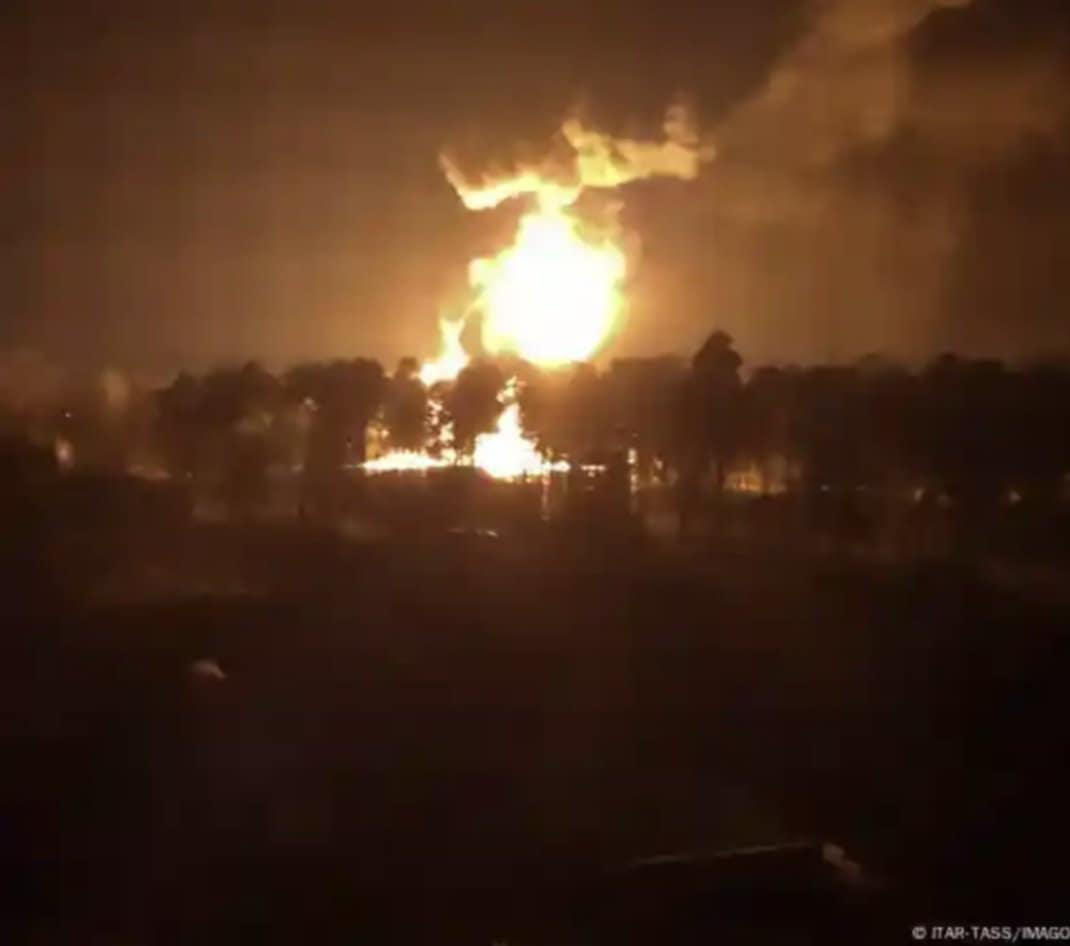 რუსეთის ოლქების გუბერნატორების ინფორმაციით, დრონებით თავდასხმის შედეგად ტულისა და კალუგის ოლქებში მდებარე ნავთობსაცავებს ხანძარი გაუჩნდა