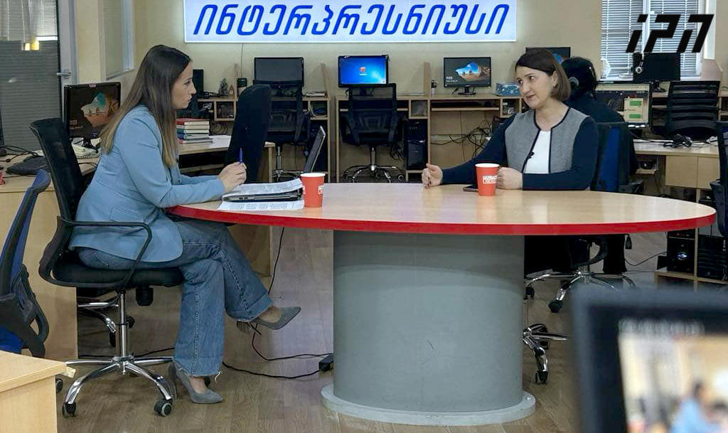 ლონდა თოლორაია - გამოიკვეთა შემთხვევები, სადაც ადამიანები აქციას შეუერთდნენ მაშინ, როცა გზა უკვე გადაკეტილი იყო და მათ ედავებიან, რატომ დადგნენ გზის სავალ ნაწილზე - ხელისუფლება ცდილობს მომიტინგეები შეაშინოს