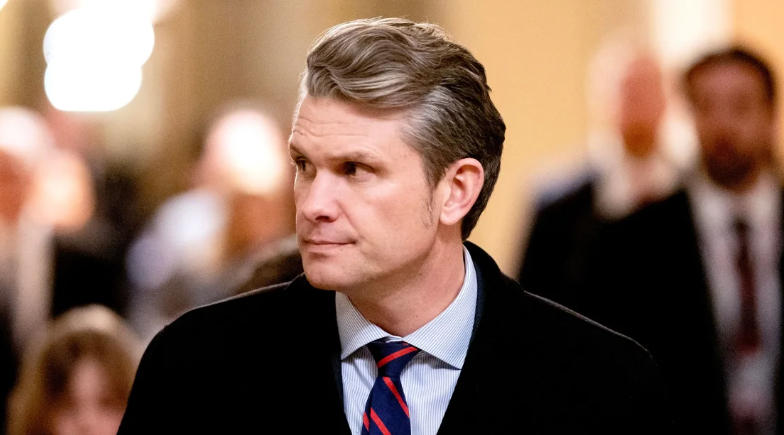 აშშ-ის სენატმა თავდაცვის მდივნის თანამდებობაზე პიტ ჰეგსეტი დაამტკიცა