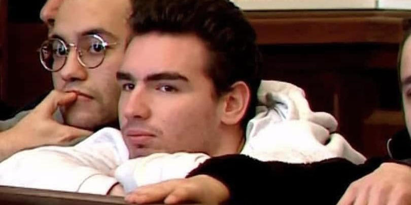 აქციაზე დაკავებულმა ნიკოლოზ ჯავახიშვილმა, რომელიც მზია ამაღლობელის სოლიდარობის მიზნით შიმშილობდა, ჯანმრთელობის მდგომარეობის გამო, შიმშილობა შეწყვიტა