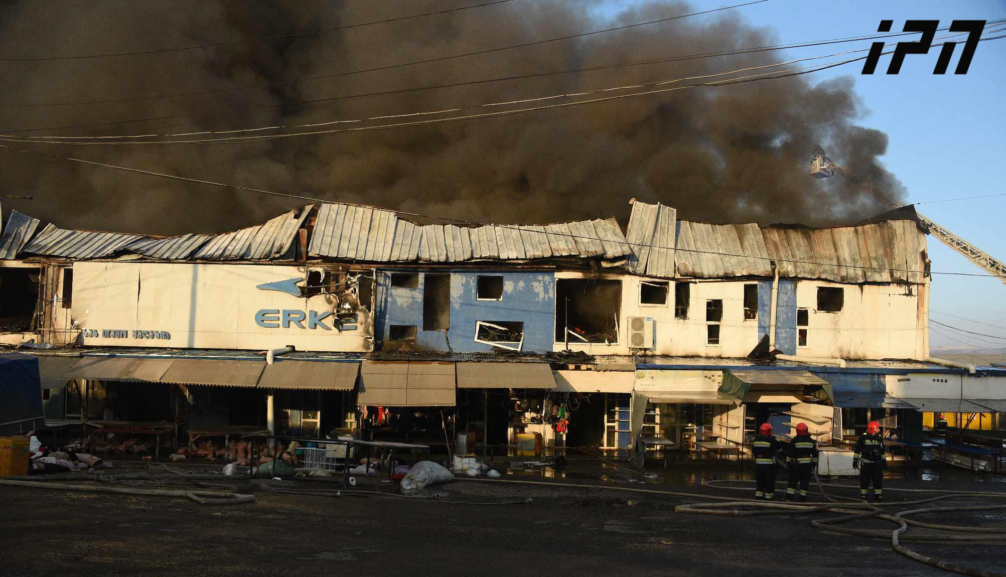 „ლილო მოლში“ გაჩენილ ხანძართან დაკავშირებით მოვაჭრეები მომხდარის დეტალებზე საუბრობენ