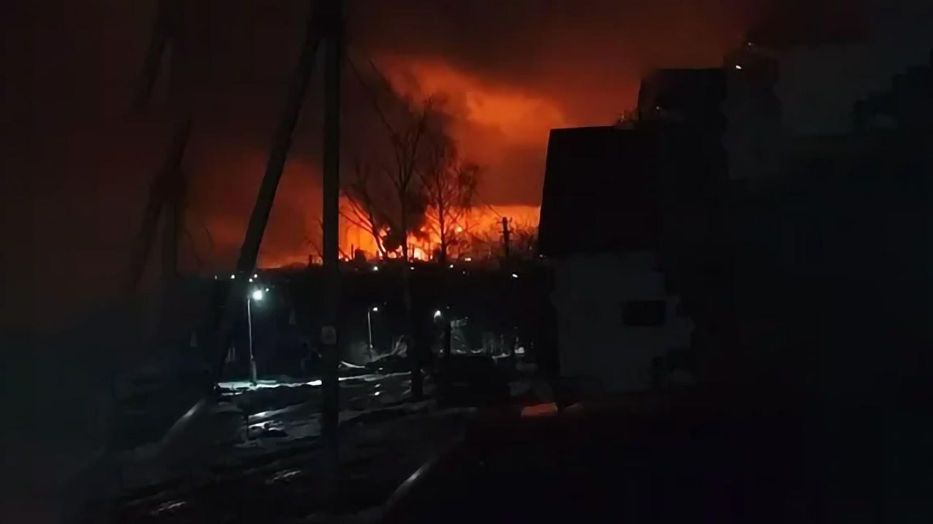 რუსეთის ნიჟნი-ნოვგოროდის ოლქში დრონებით თავდასხმის შედეგად ნავთობსაცავში ხანძარი გაჩნდა