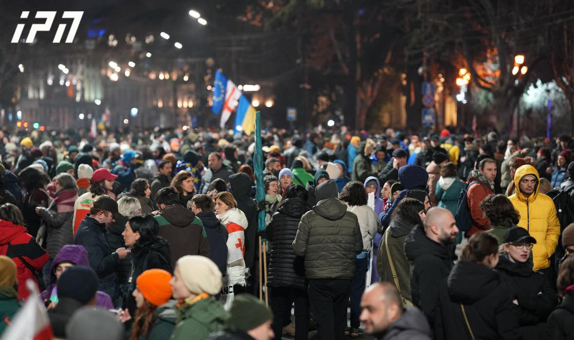 პარლამენტთან საპროტესტო აქცია განახლდა - რუსთაველის გამზირი გადაკეტილია