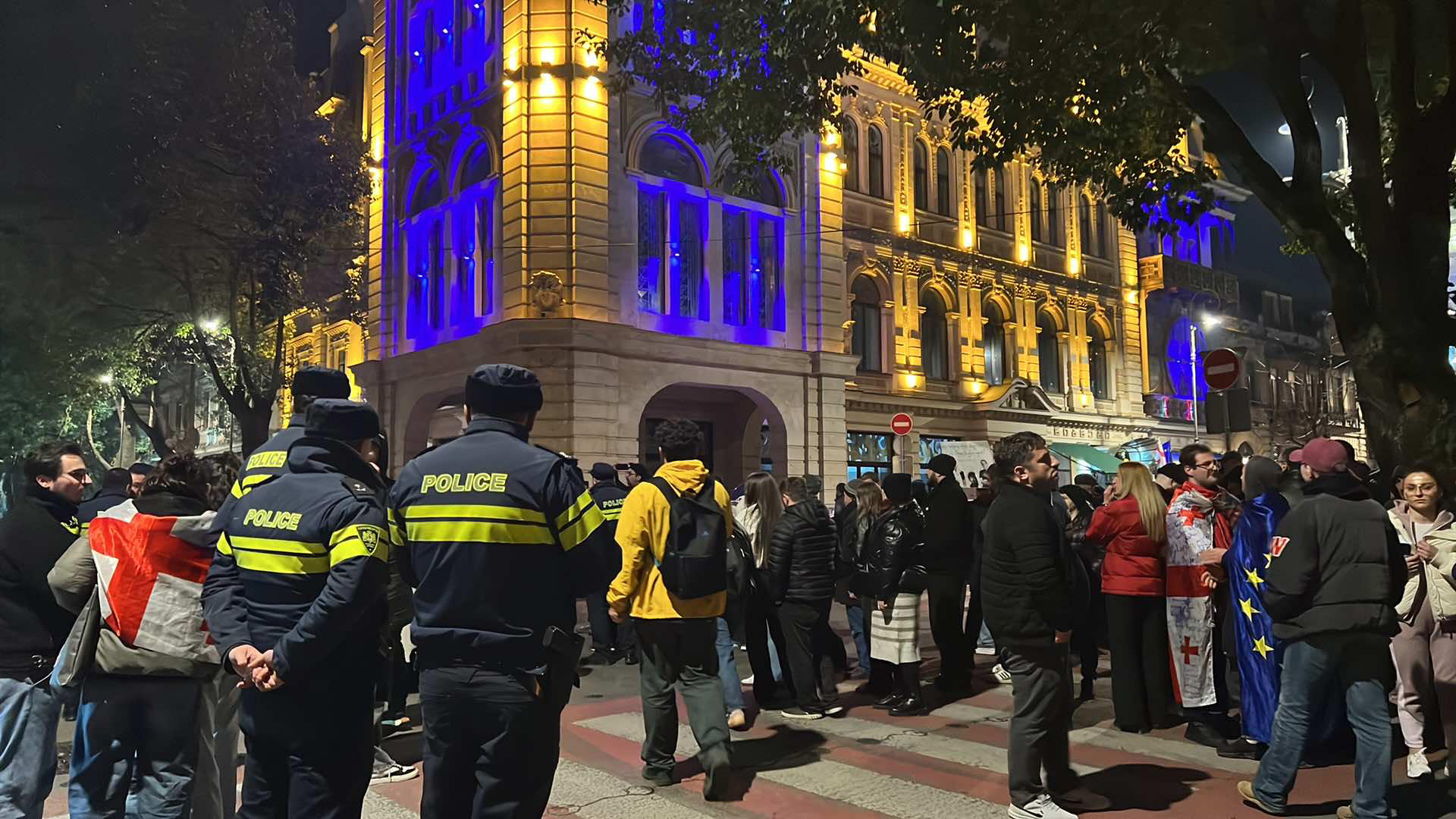 ბათუმში, საპროტესტო აქციის მონაწილეებმა გამსახურდიას ქუჩა გადაკეტეს