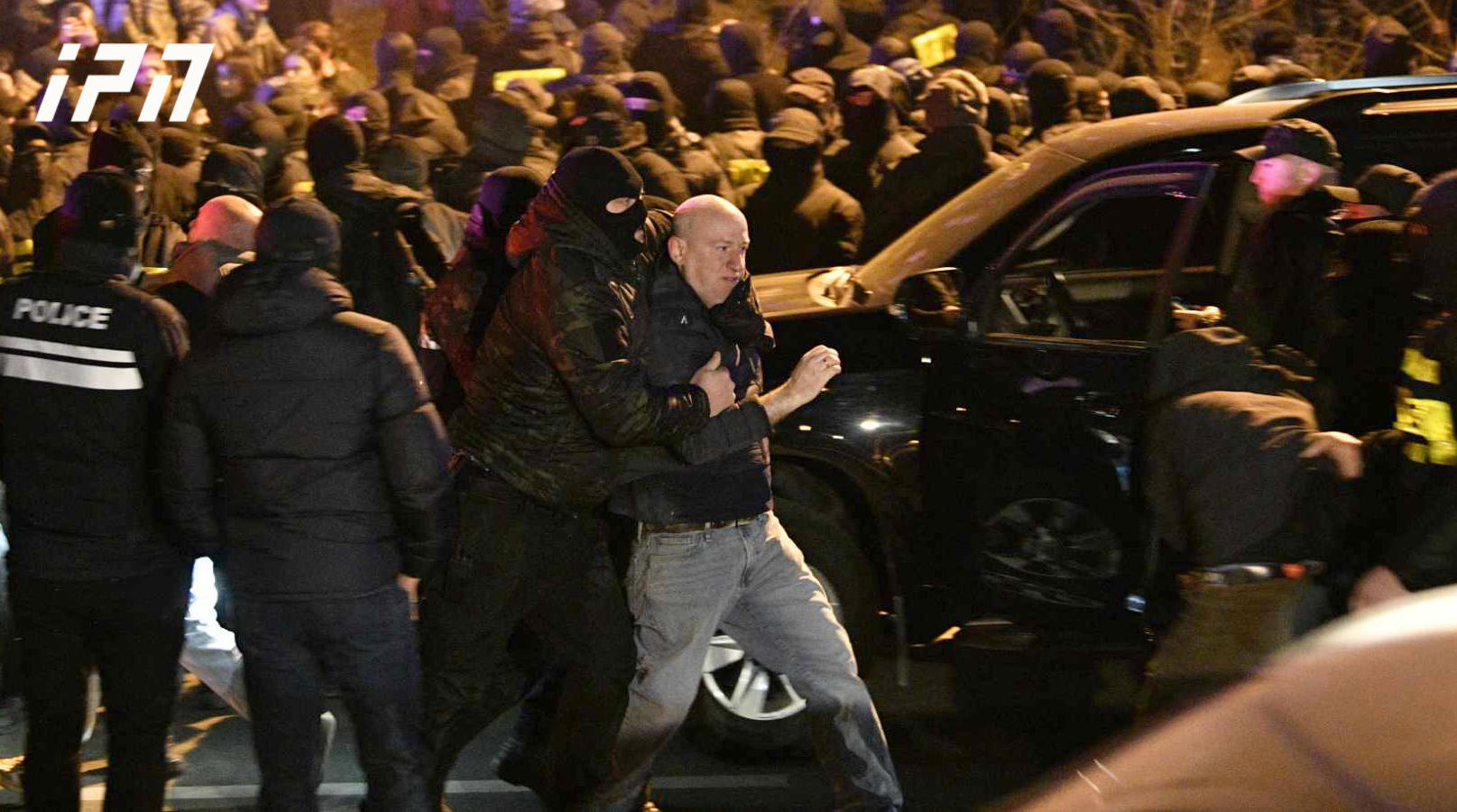 შსს-ს ინფორმაციით, აღმაშენებლის ხეივანზე საპროტესტო აქციაზე ადმინისტრაციული წესით 31 პირი დააკავეს - არსებული ცნობებით, ნაწილი ხელწერილის საფუძველზე გათავისუფლდა