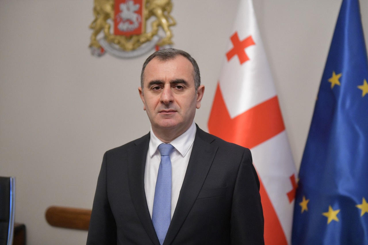 პარლამენტის აპარატის უფროსად კახა ოქროჯანაშვილი დაინიშნა