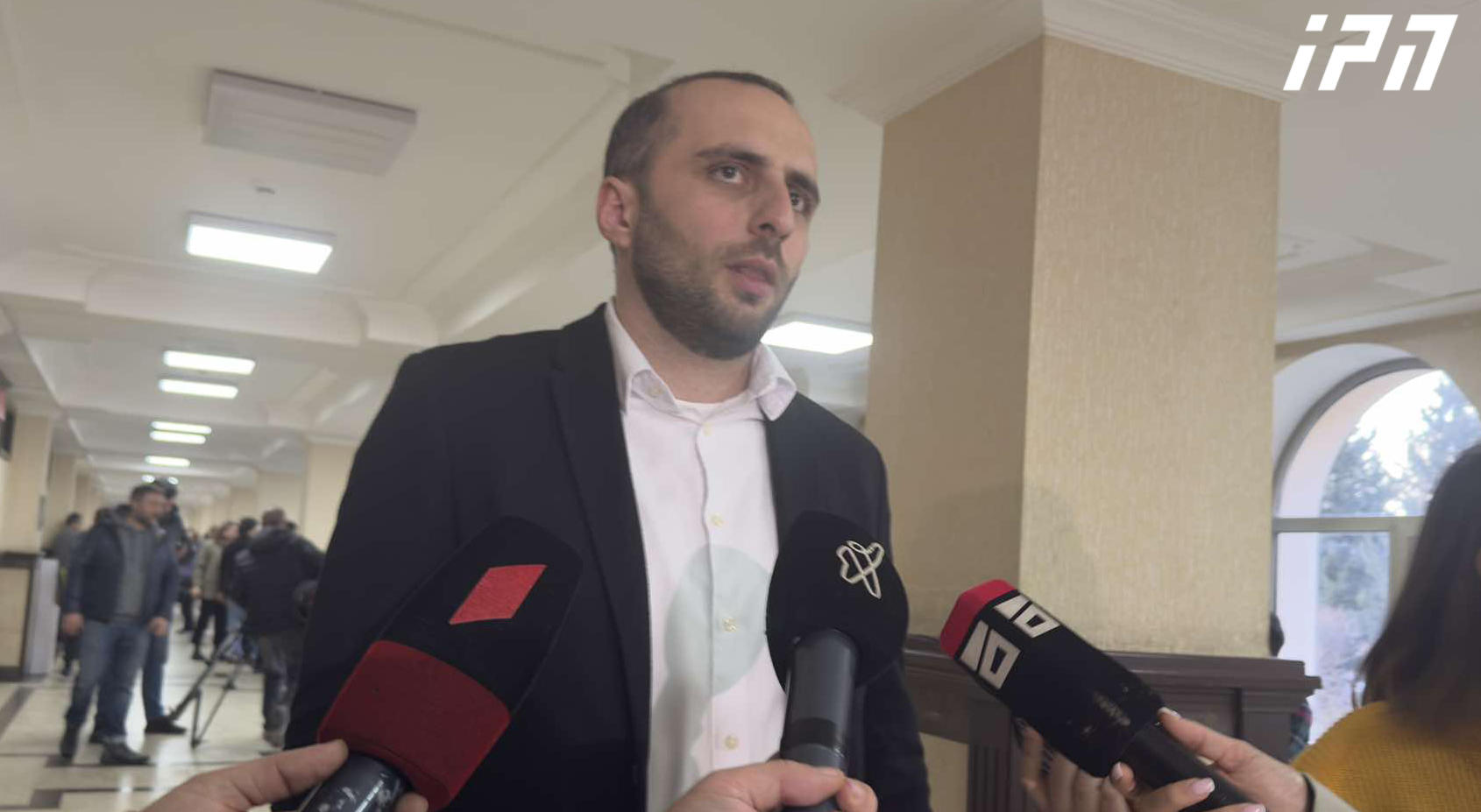 ადვოკატი - შესაძლებლობა არ გვეძლევა ჩვენი დაცვის ქვეშ მყოფები მოვინახულოთ, გავარკვიოთ მათი ადგილსამყოფელი, რაში ედებათ ბრალი - ეს არის სრულიად აბსურდული პროცესები