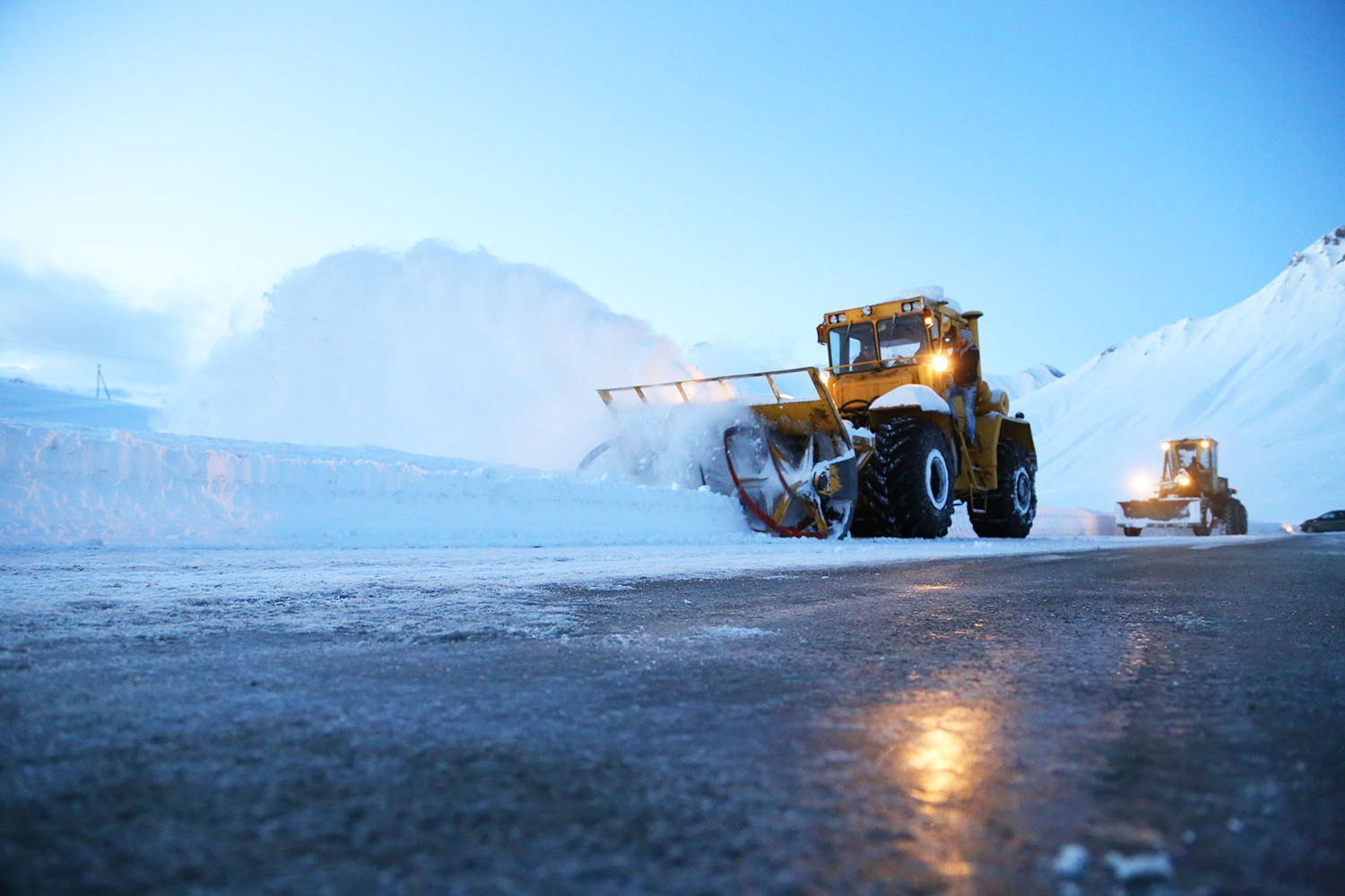 გუდაური(ფოსტა)-კობის მონაკვეთზე მისაბმელიანი და ნახევრადმისაბმელიანი ავტოტრანსპორტის მოძრაობა აკრძალულია