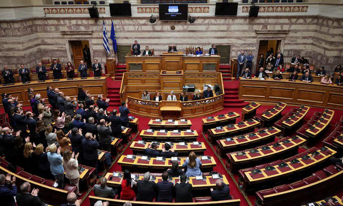 საბერძნეთის პარლამენტმა პრეზიდენტის თანამდებობაზე კონსტანტინოს ტასულასი აირჩია