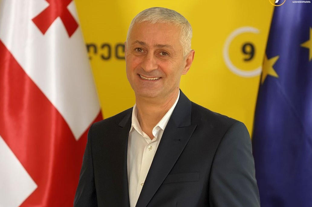 გენო თებიძე - თვითმარქვია აჭარის უმაღლეს საბჭოში “ძლიერ საქართველოს” მანდატი შეუწყდა