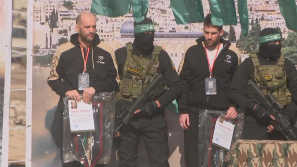 Sky News - „ჰამასმა“ სამი მძევალი გაათავისუფლა