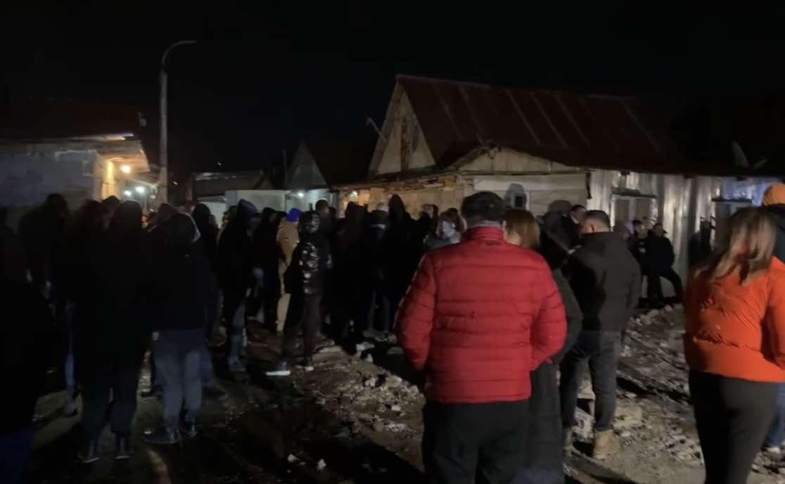 ბათუმში, ე.წ. ოცნების ქალაქში ხმაური იყო -  შემთხვევის ადგილზე, ოპოზიციის წარმომადგენლების მისვლას დაპირისპირება მოჰყვა