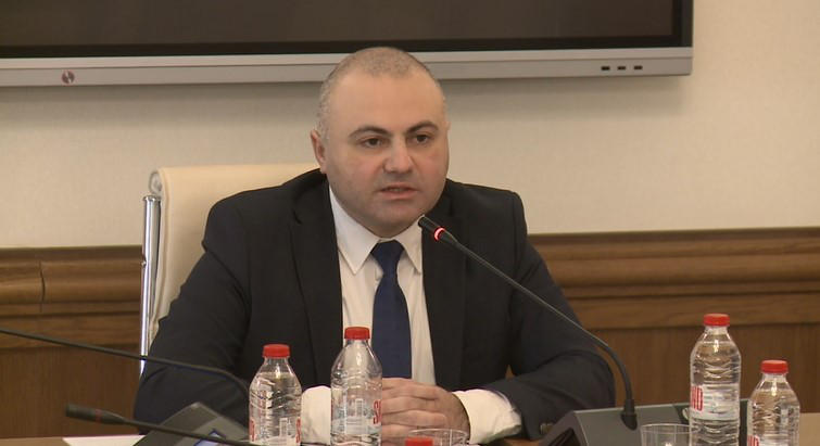 ბექა ძამაშვილი ევროსაბჭოს საპარლამენტო ასამბლეის რეზოლუცია N1633-ზე - მეხუთე პუნქტში აღნიშნულია, რომ სრულმასშტაბიანი ომი დაიწყო საქართველოს მიერ ცხინვალის დაბომბვის შედეგად, მე-11 პუნქტში კიდევ უფრო მძიმე ჩანაწერია გაკეთებული