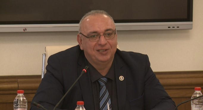 პროკურორი - ბოლო ეტაპზე დამუქრებაც კი არ იყო საჭირო, უბრალოდ ეუბნებოდნენ - თქვენ თუ ამას არ იზამთ, გაგასამართლებთ და მერე ხომ იცით ციხეში რა პირობებია, ეს ორი ფრაზა უკვე საკმარისი ხდებოდა