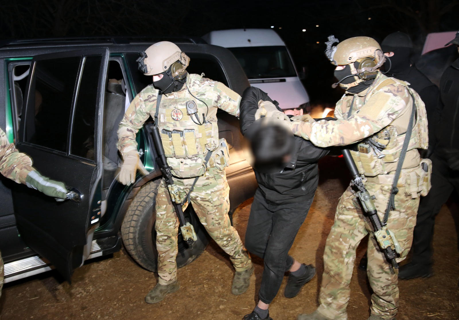 სუს - კონტრტერორისტული ოპერაციების ფარგლებში დაკავებულია საქართველოს ორი მოქალაქე - მათი სახლებიდან ამოღებულია საერთაშორისო ტერორისტულ ორგანიზაციასთან შესაძლო კავშირის დამადასტურებელი მტკიცებულებები