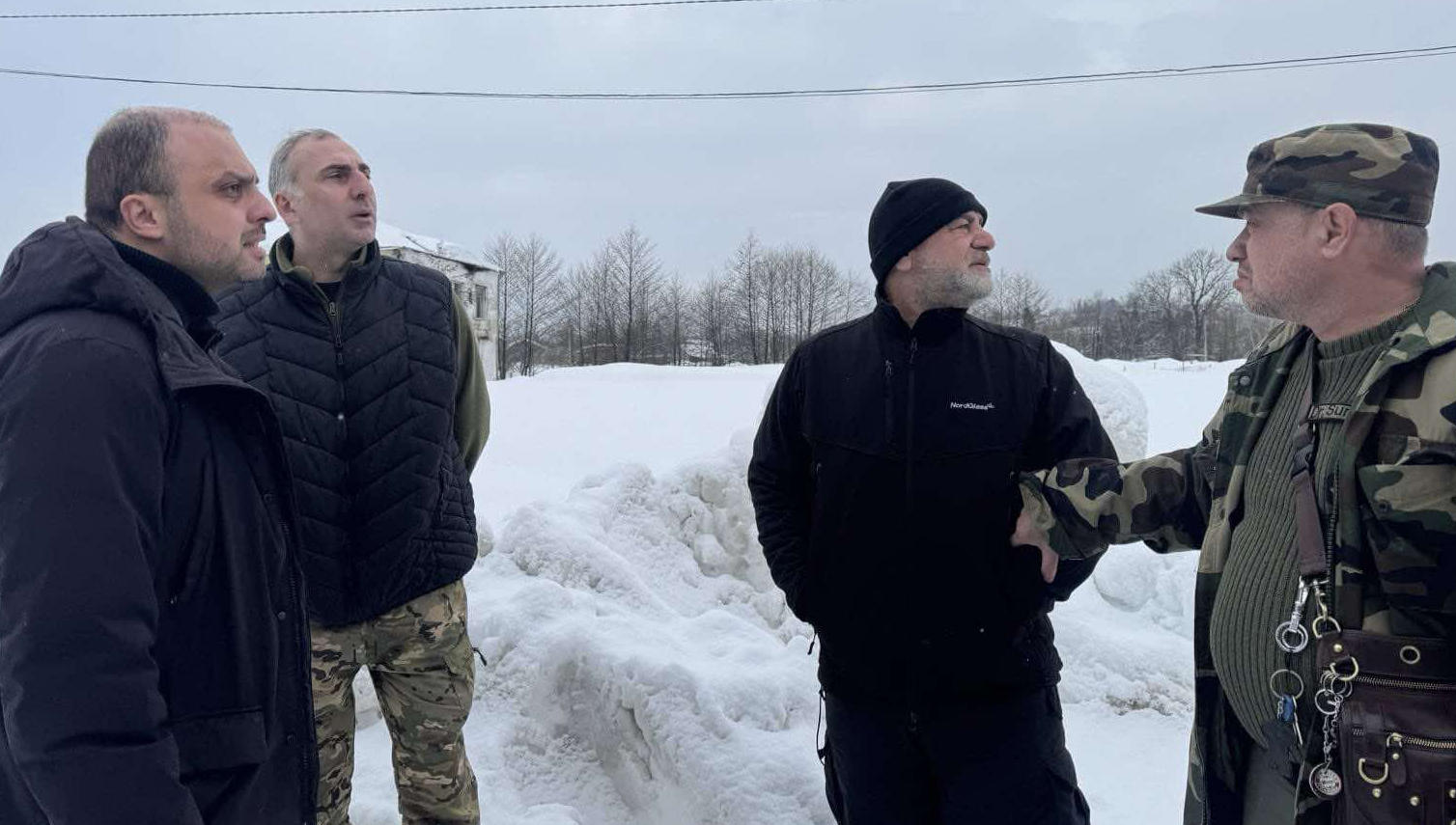 კოალიცია „ძლიერი საქართველოს“ ინფორმაციით, გურიაში ტექნიკა შეიყვანეს