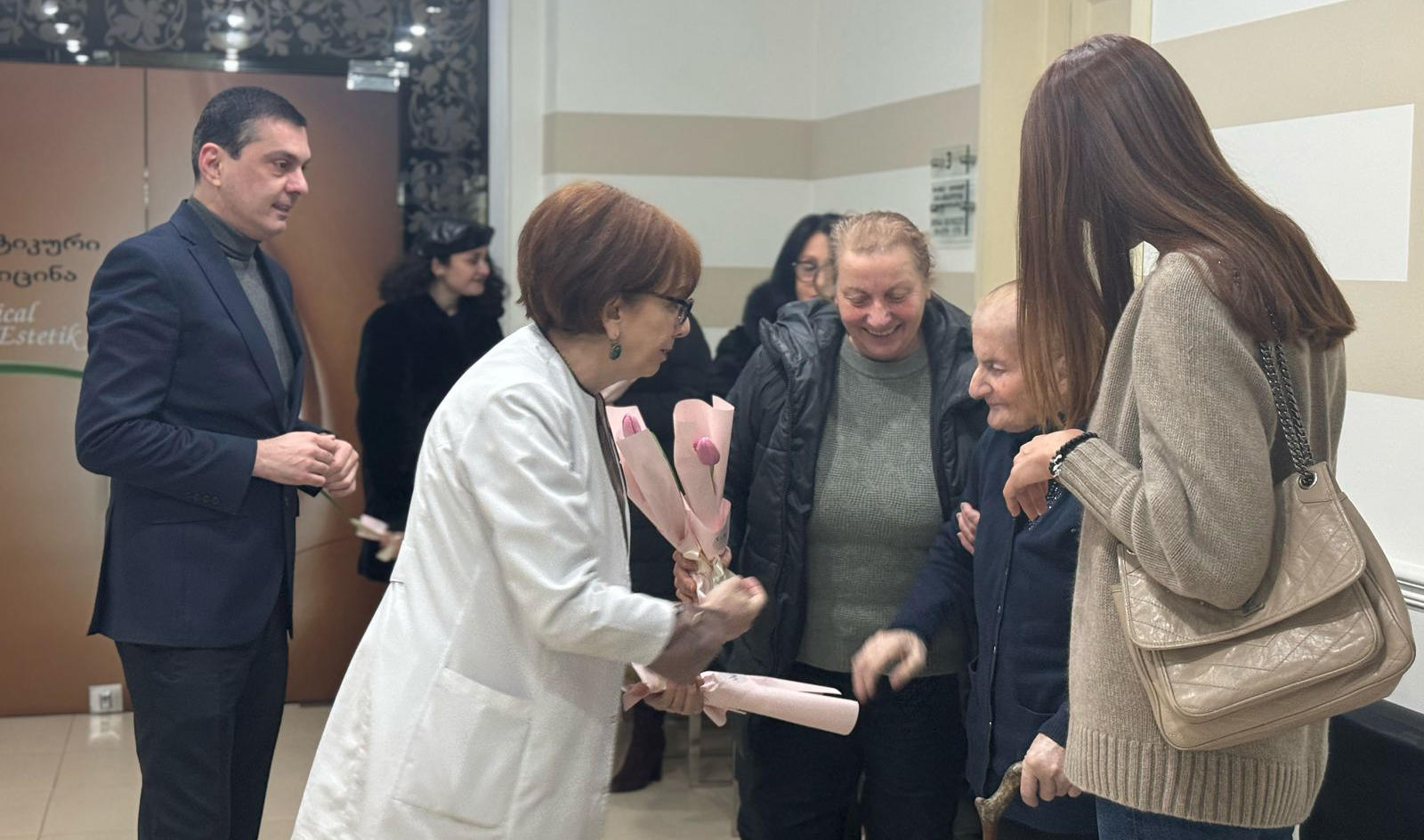 აფხაზეთიდან დროებით დევნილ დედებს უფასო გინეკოლოგიური გამოკვლევები ჩაუტარდათ