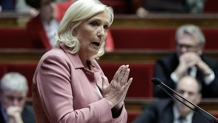 მარინ ლე პენი უკრაინისთვის ამერიკული დახმარების დაპაუზებაზე - ამ  გადაწყვეტილების სისასტიკე დასაგმობია