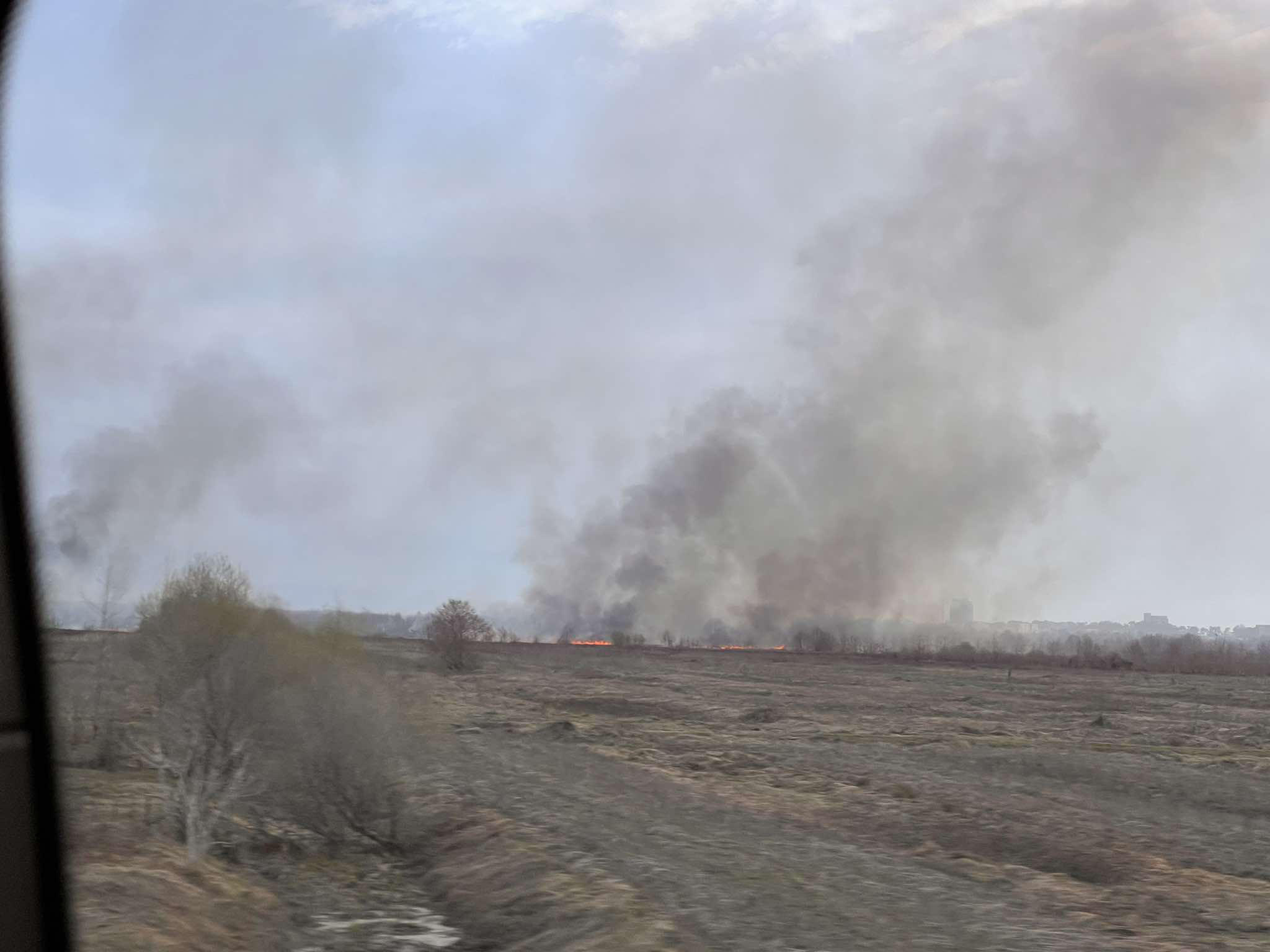 ქობულეთის მუნიციპალიტეტის სოფელ ოჩხამურის მიმდებარედ ხანძარია