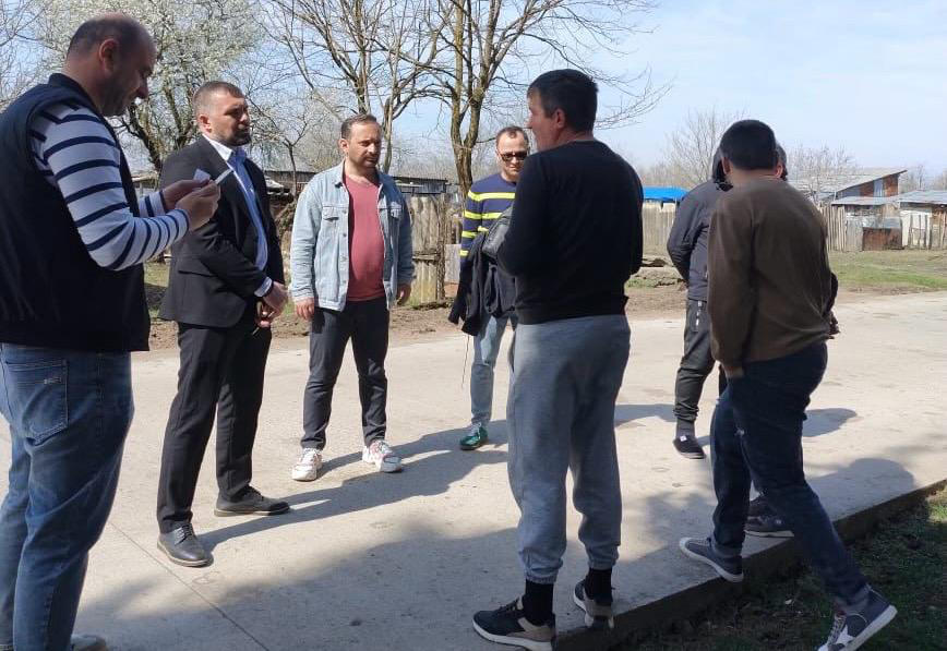 ლევან მგალობლიშვილის დავალებით, კომპაქტური განსახლების ობიექტებში სხვადასხვა სახის ინფრასტრუქტურული სამუშაოები განხორციელდა