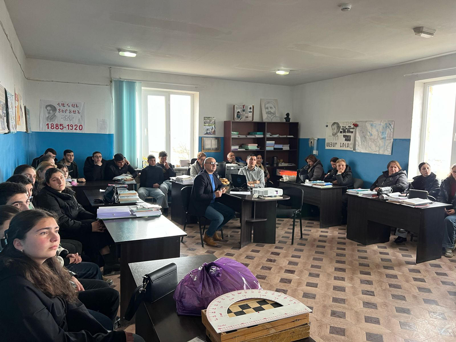 GCCA-ის წარმომადგენლებმა წალკაში სკოლის მოსწავლეებთან საინფორმაციო შეხვედრა გამართეს