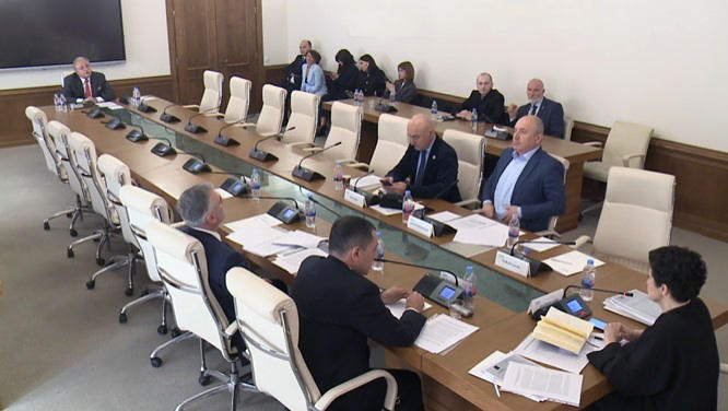 გრიგოლ ვაშაძე პარლამენტის დროებით საგამოძიებო კომისიას - შეხვედრები მქონდა დანიშნული საზღვარგარეთ და ვერ გავფრინდი - ისე დამემუქრა თქვენი სამდივნოს თანამშრომელი, გადავწყვიტე, პრობლემები არ შემექმნა