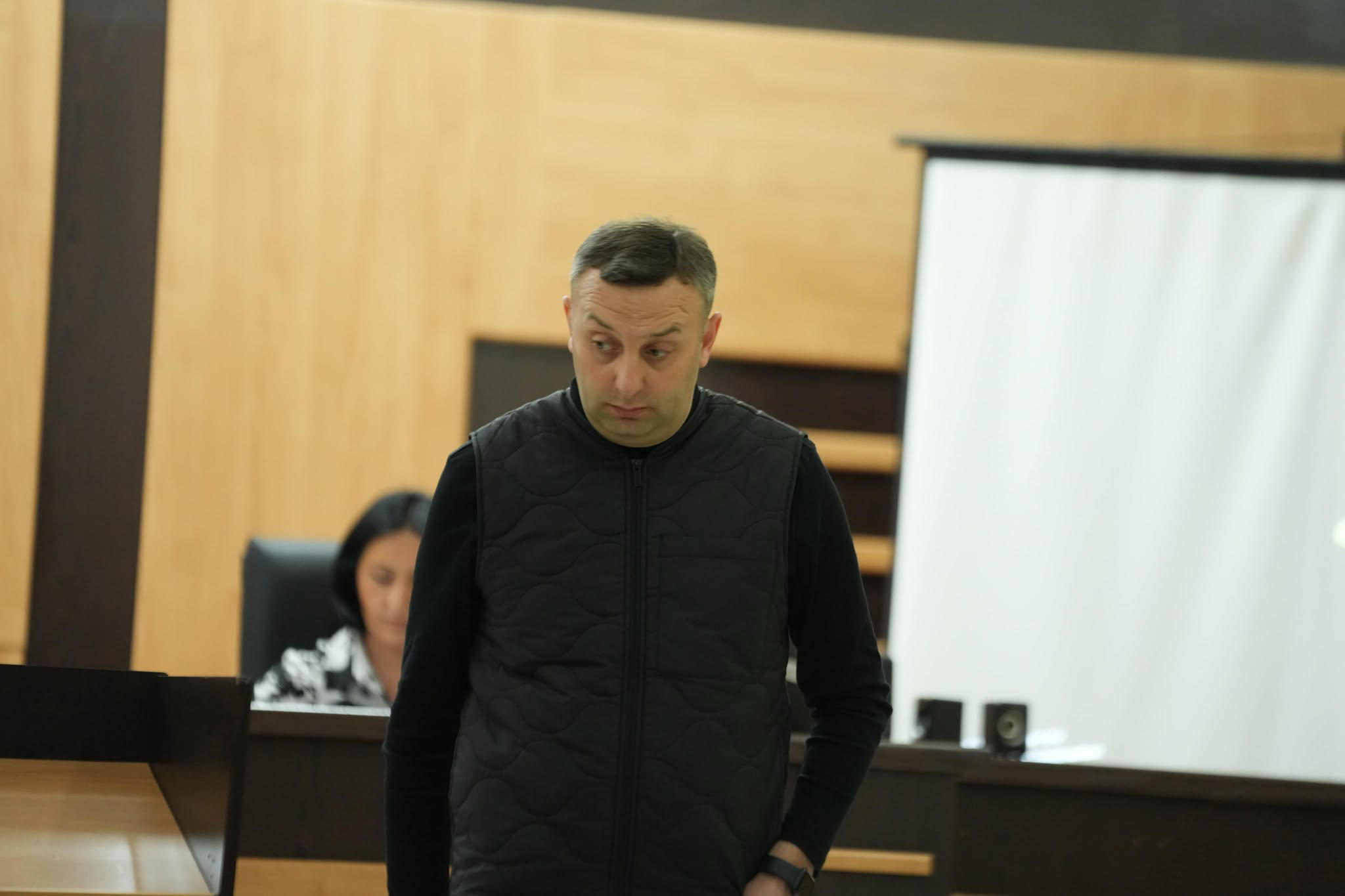 თბილისის მთავარი სამმართველოს ერთ-ერთი სამმართველოს უფროსის მოადგილის განცხადებით, ბრალდებულ საბა სხვიტარიძის მიმართ გაუპატიურების მუქარა არ განხორციელებულა