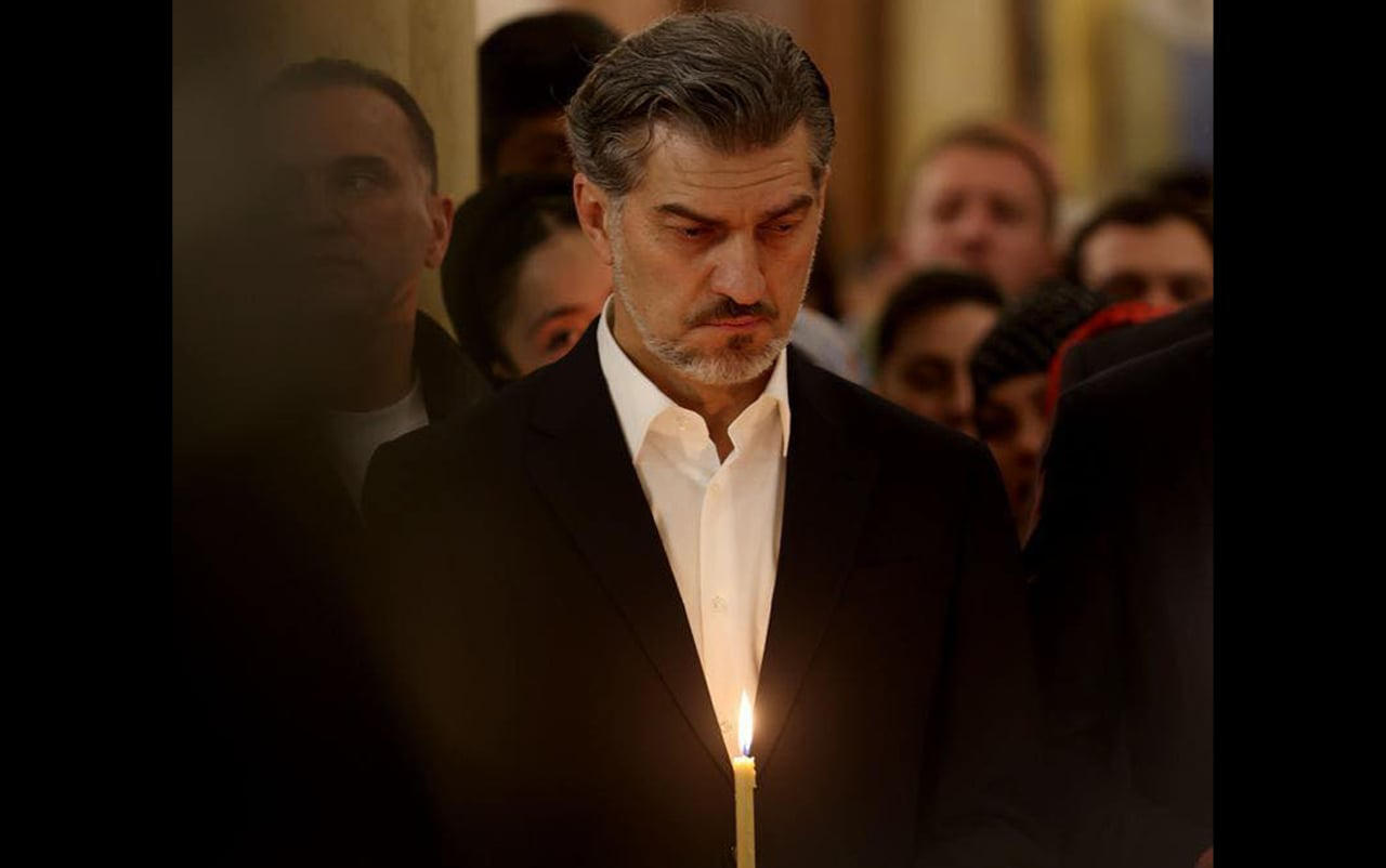 მიხეილ ყაველაშვილი - ქრისტეს აღდგომა, როგორც სიცოცხლის სიკვდილზე გამარჯვების სიმბოლო, თითოეულ ჩვენგანს მომავლის იმედით გვავსებს - გილოცავთ და მშვიდობას, ბედნიერებასა და უკეთეს ხვალინდელ დღეს გისურვებთ!