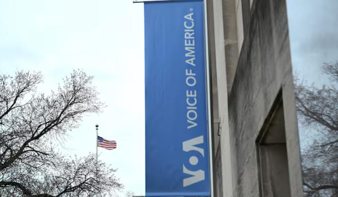 Reuters - ფედერალურმა მოსამართლემ „ამერიკის ხმის“ დახურვის შესახებ დონალდ ტრამპის ადმინისტრაციის მცდელობები დაბლოკა