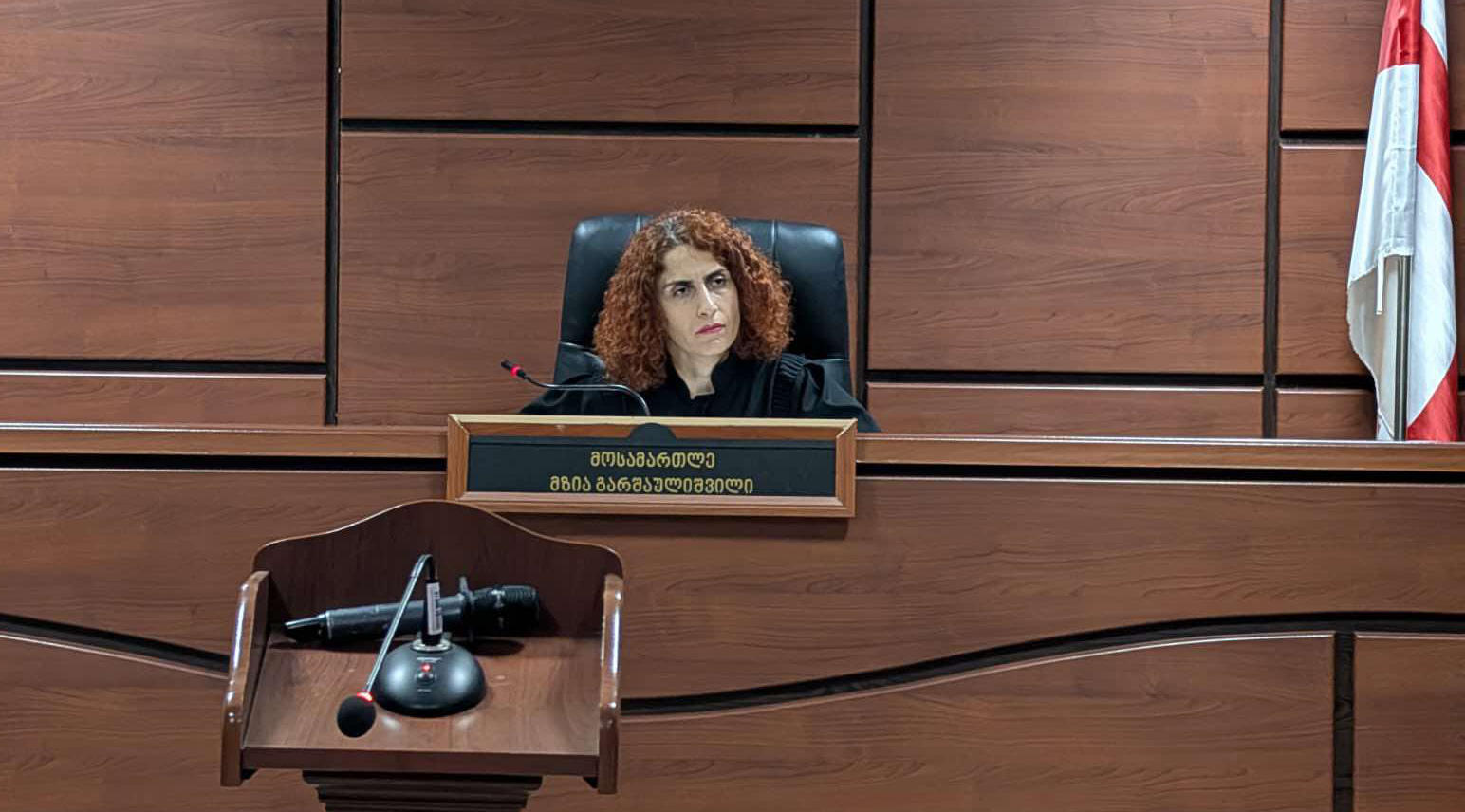 გიორგი ვაშაძე მოსამართლეს - შეძლებთ თუ არა, რომ ასივე პროცენტით არ დააკმაყოფილოთ პროკურატურის მოთხოვნა? ვერ შეძლებთ - მოსამართლეები ისეთ დღეში ჩაგაგდეს, რესტორანში ბანერის ქვეშ, ხოხვით შედიხართ, ამაზე უარესი რა შეიძლება მოხდეს?