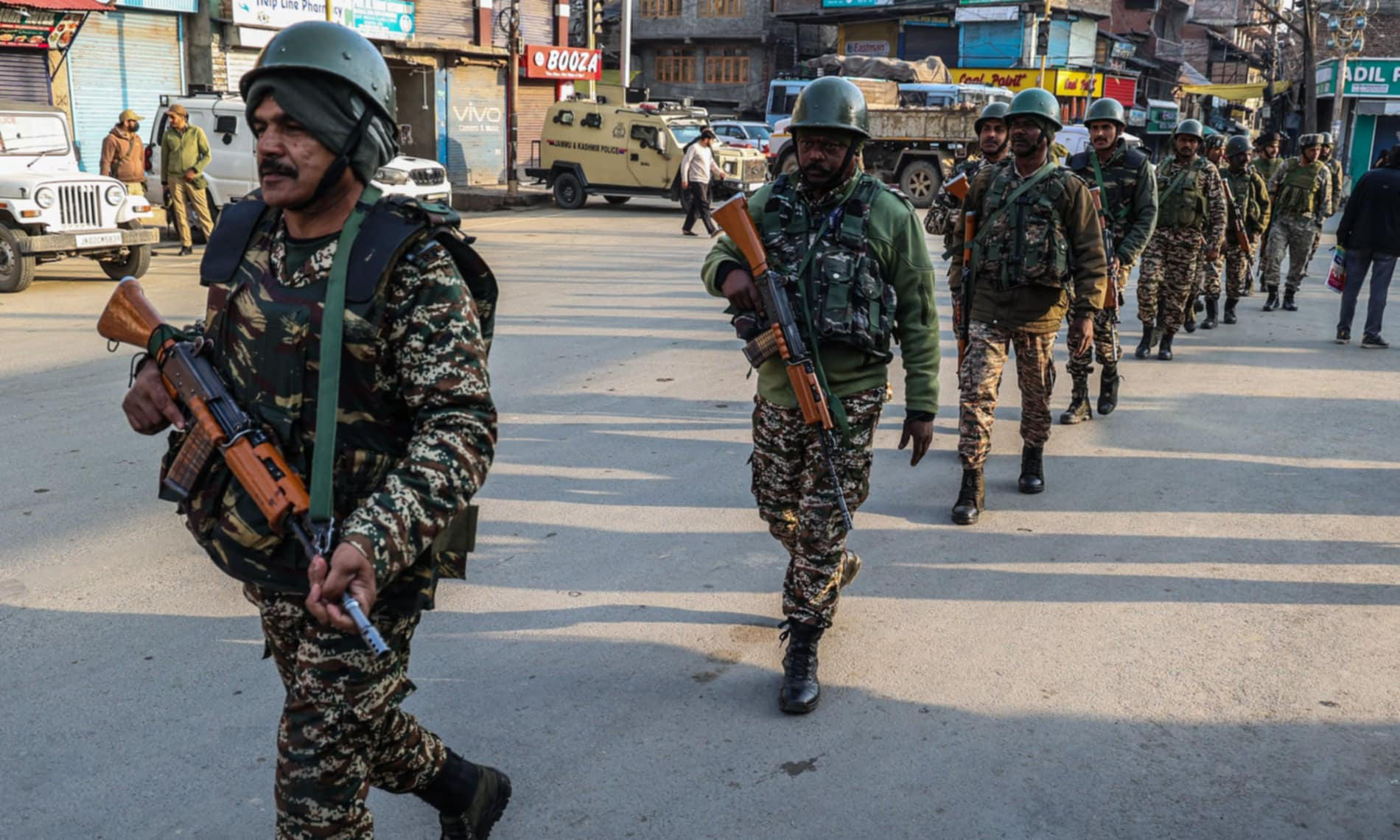 „ფრანს-პრესი“ - ინდოეთისა და პაკისტანის ჯარისკაცებმა ქაშმირში ერთმანეთს ცეცხლი გაუხსნეს