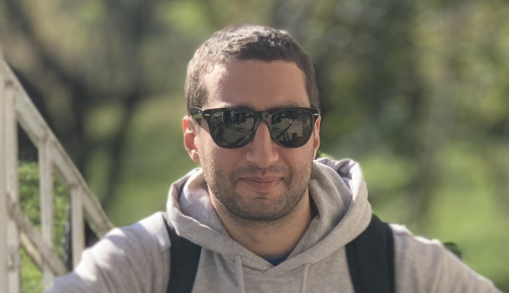 აქტივისტი გუგა ხელაია - ბინის სრული ჩხრეკის შემდეგ, რომელსაც მეც ვესწრებოდი, ვერ აღმოაჩინეს ვერაფერი კანონსაწინააღმდეგო და წავიდნენ