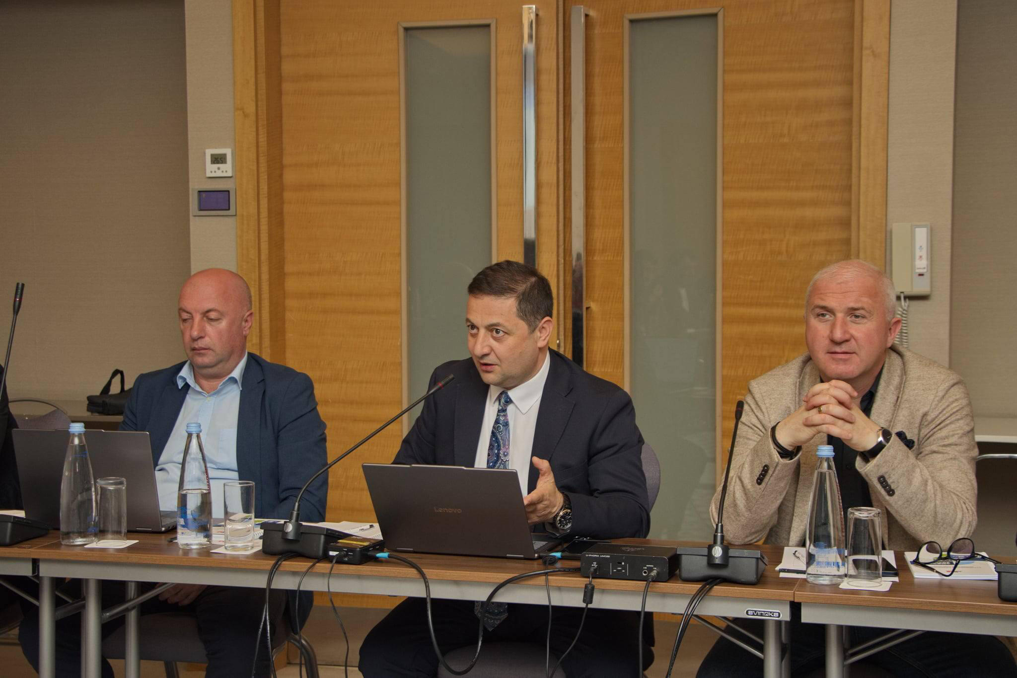 სტატისტიკის სამსახურმა იმერეთისა და რაჭა-ლეჩხუმის და ქვემო სვანეთის რეგიონის მმართველობისა და თვითმმართველობის წარმომადგენლებთან გასვლითი სამუშაო შეხვედრა გამართა