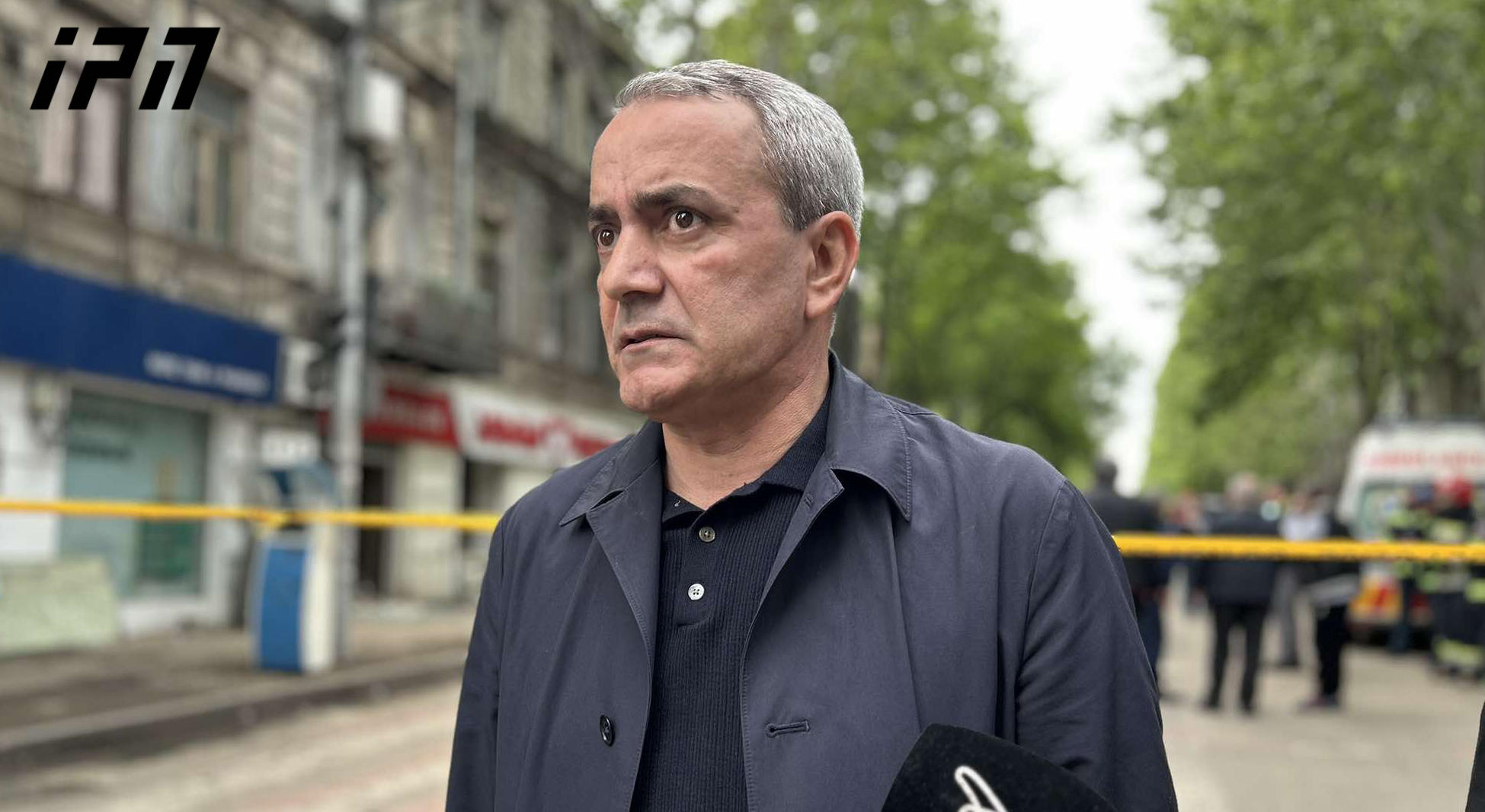 ნაძალადევის რაიონის გამგებელი - დადიანის ქუჩაზე კორპუსიდან ყველა ოჯახი გაგვყავს სასტუმროში, არავინ დარჩება ღია ცის ქვეშ - შენობის ავარიულობის შესახებ ინფორმაცია გვქონდა, მაგრამ რატომღაც მოსახლეობასთან ვერ შედგა შეთანხმება