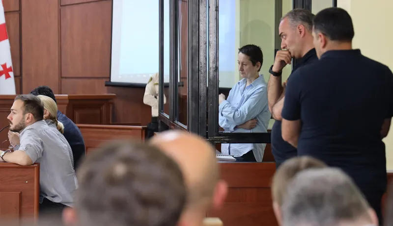 During Mzia Amaghlobeli's court hearing, her supporters are holding a rally outside Batumi City Court – due to the noise near the building, the judge has announced a recess
