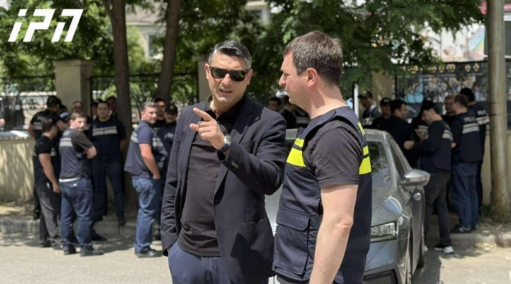 საპატრულო პოლიციის უფროსი განმარტავს, რატომ არის თბილისის საქალაქო სასამართლოსთან საპოლიციო ძალების მობილიზება