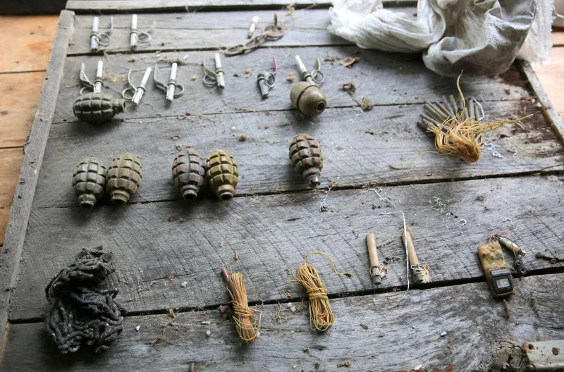 The State Security Service seized various types of explosives and ammunition from a citizen’s residence