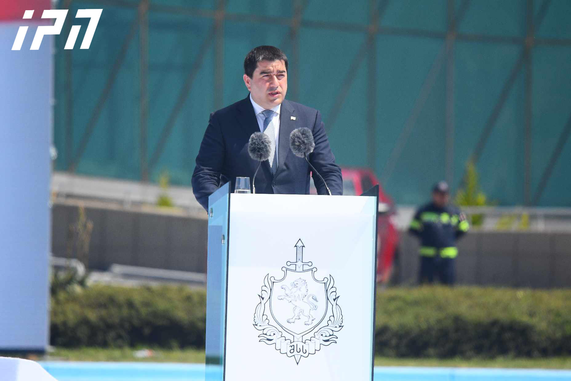 შალვა პაპუაშვილი - ძალადობა, ვანდალიზმი, თავდასხმა სამართალდამცველებსა და საჯარო ინსტიტუტებზე სცდება მშვიდობიანი პროტესტის ნებისმიერი განმარტების ზღვარს - ის, ვინც საპირისპიროს ამტკიცებს, დემოკრატიის მტერია