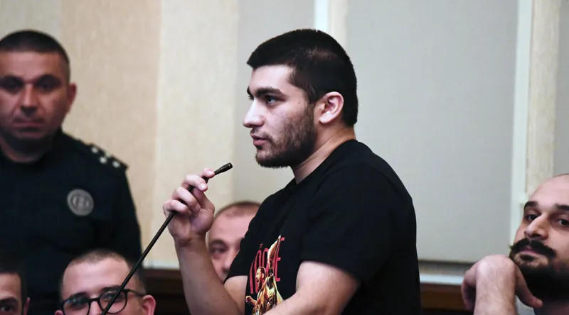 Rezo Kiknadze to Judge Nino Galustashvili: Sooner or later, Mate will walk out of prison with his head held high, but no one will honor you. No one will shed tears for you. No one will fill the courthouse yard for you – don’t think you won’t be held accountable!
