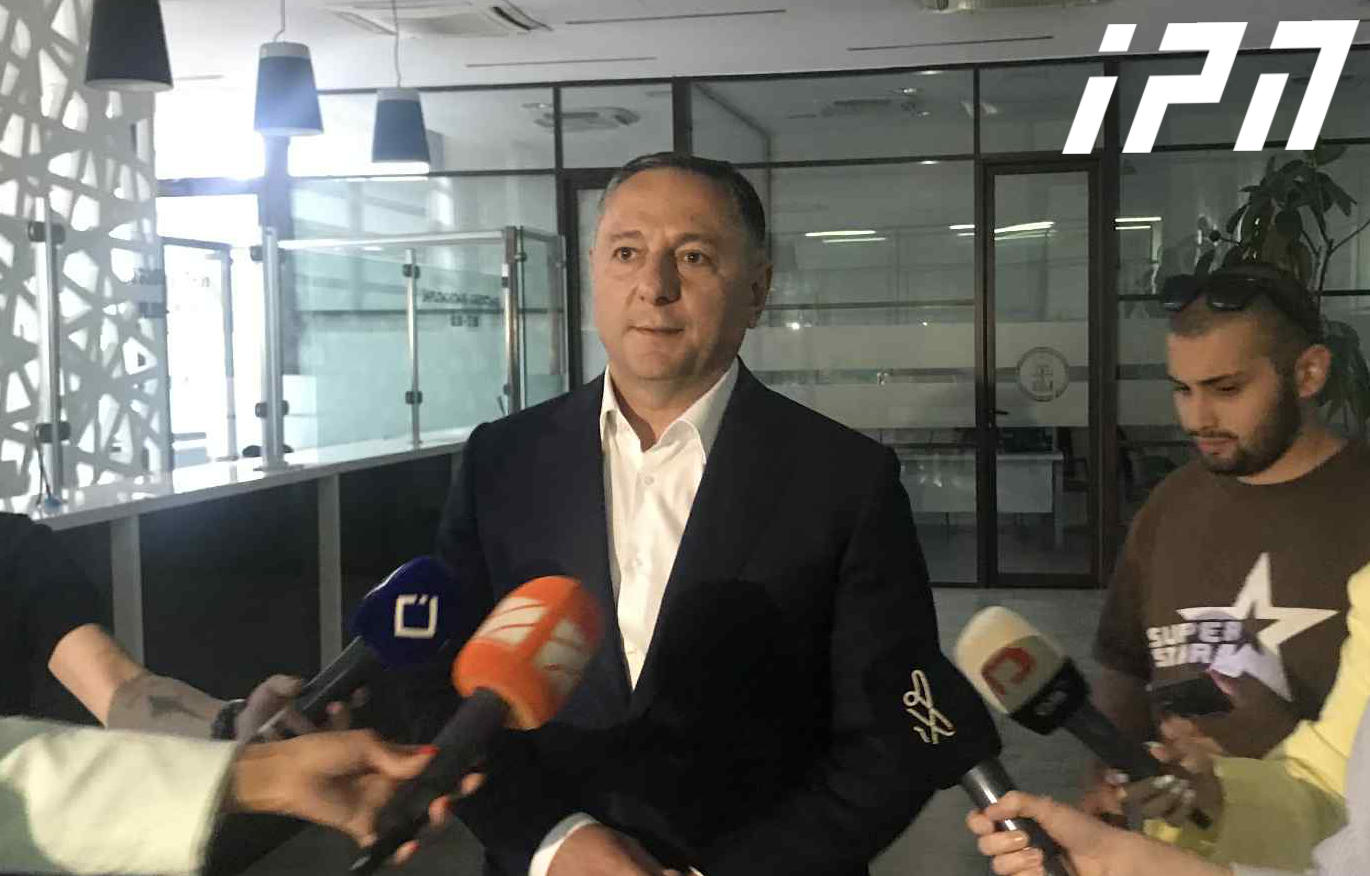 ვახტანგ გომელაური - გიდასტურებთ, რომ შეთანხმებული არ ყოფილა და პოსტ ფაქტუმ გავიგეთ ჩორჩანას საგუშაგოს დადგმის შესახებ - ჩვენ რომ გავიგეთ, ვალდებული ვიყავი და პრემიერ-მინისტრი საქმის კურსში ჩავაყენე