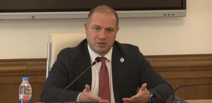 გივი მიქანაძე - ევროპის სახალხო პარტიის პოლიტიკური ჯგუფის ხელმძღვანელმა, პირად საუბარში მომილოცა არჩევნებში გამარჯვება - ბალტიისპირელები აგრესიული დამოკიდებულებით გამოირჩეოდნენ, გაბრაზებულები იყვნენ, როგორ მოხდა, რომ მორიგ ჯერზე გაიმარჯვეთო