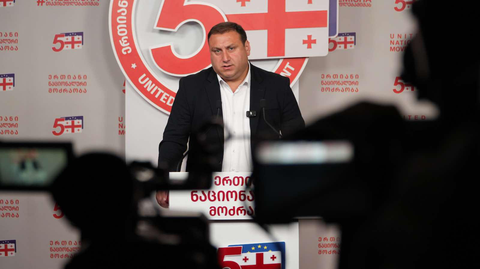 ლაშა ფარულავა - როგორც ვიცი, „ლელოს“ არჩევნებთან დაკავშირებით ერთგვაროვანი დამოკიდებულება არ აქვს, გუნდში არის მსჯელობა - საჭიროა ერთიანობა, რომ ამ ფარსში არ მივიღოთ მონაწილეობა