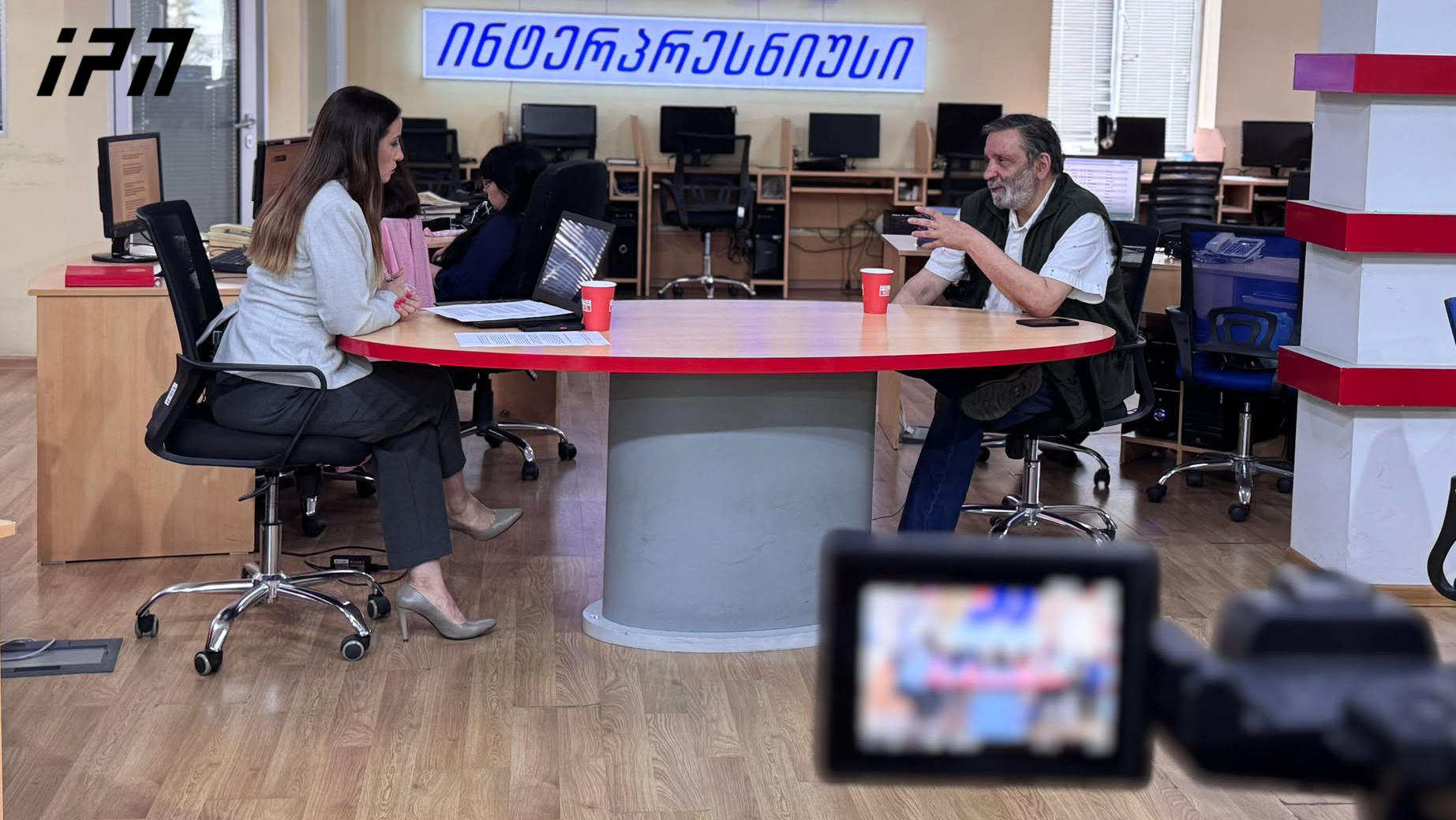 დავით დარჩიაშვილი - სალომე ზურაბიშვილს რაც შეუძლია აკეთებს, ის არ გარბის საფრანგეთში, სადაც შეეძლო მშვიდად ეცხოვრა და დავუფასოთ ეს! შალვა პაპუაშვილის პოსტები კი მაგონებს დიმიტრი მედვედევის აქტიურობას